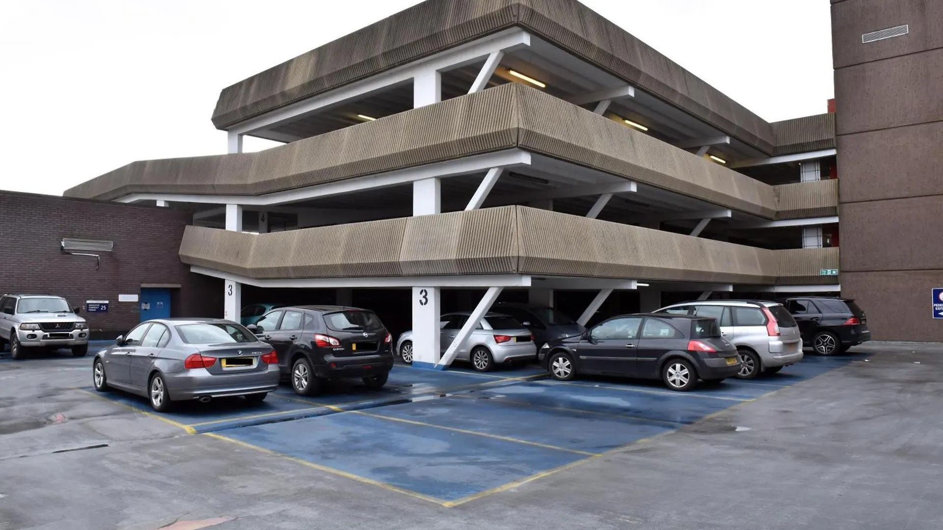Contractors - Free Parking - City Centre - 3X Units Available Kingston upon Hull Apartamento